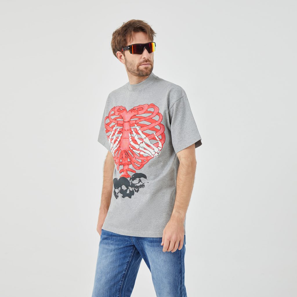 Men's Rebellious Ribcage&Skull Graphic T-shirt