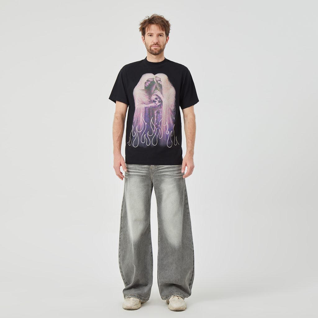 Men's Ghostly Skull and Flame Graphic T-shirt