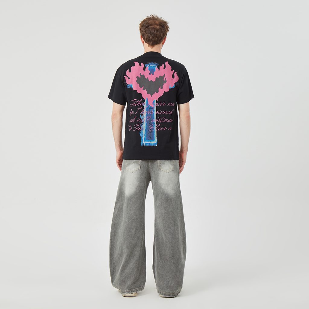 Men's Ghostly Skull and Flame Graphic T-shirt