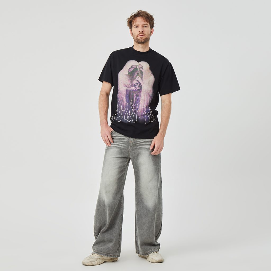 Men's Ghostly Skull and Flame Graphic T-shirt