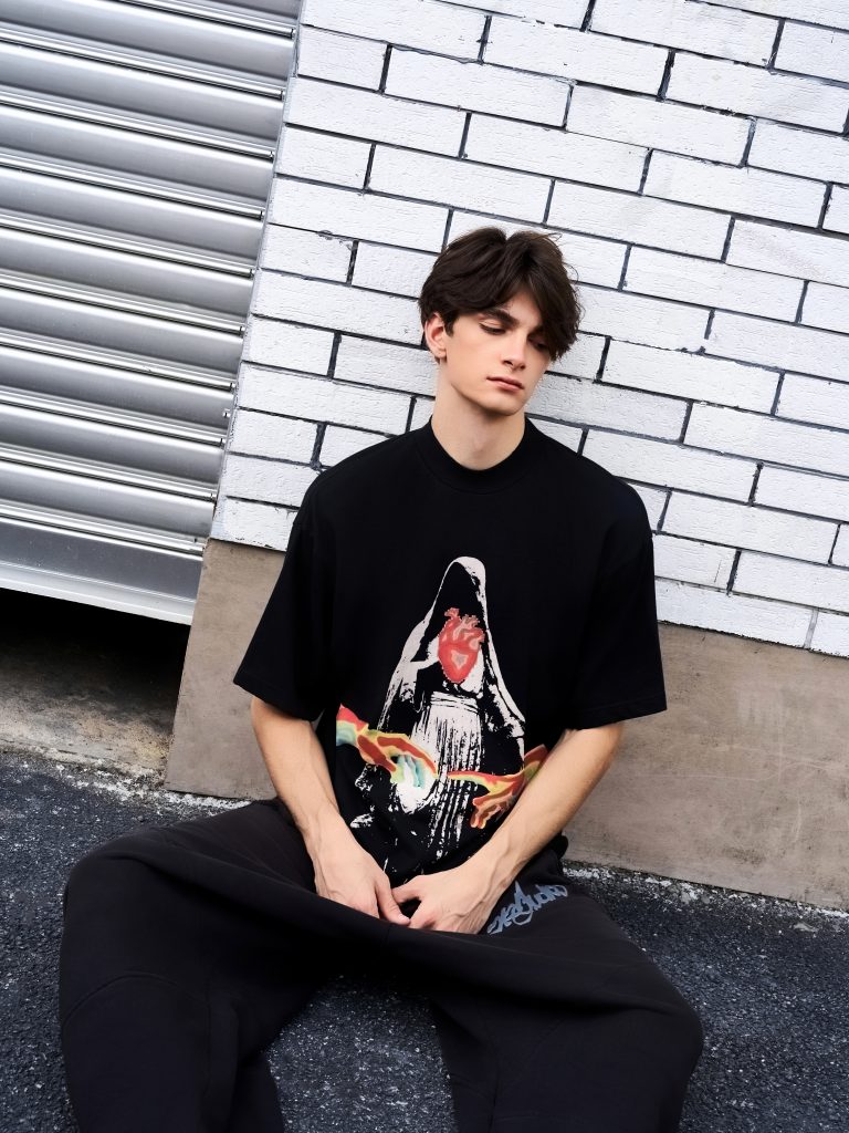 Men's Relaxed Fit Black Graphic T-Shirt