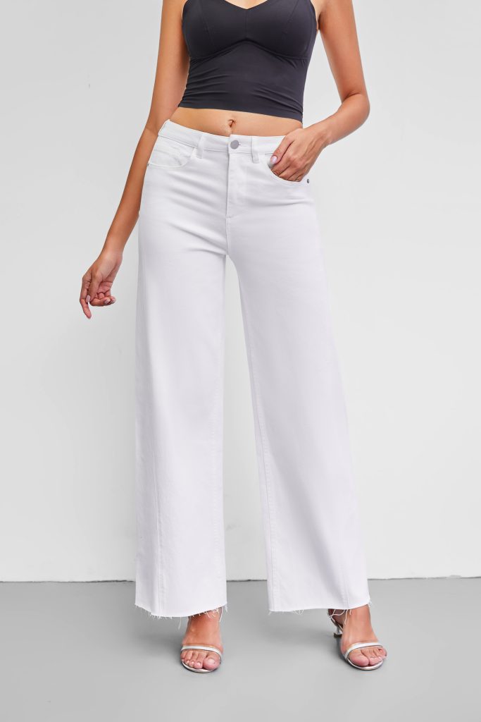 Women's High-Waisted Light Blue Wide-Leg Jeans
