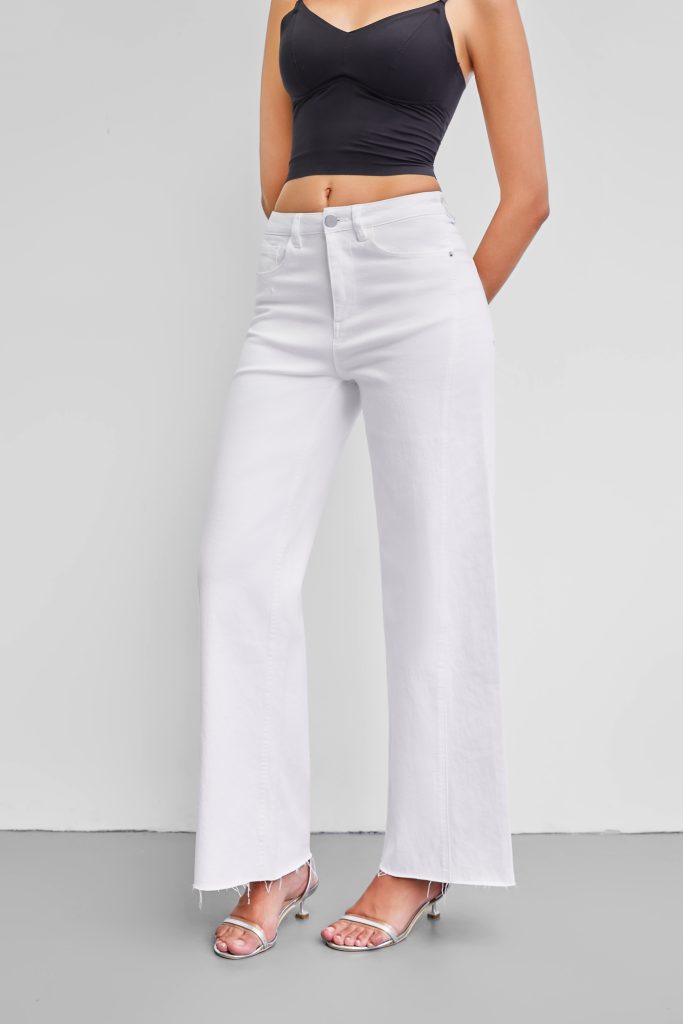 Women's High-Waisted Light Blue Wide-Leg Jeans